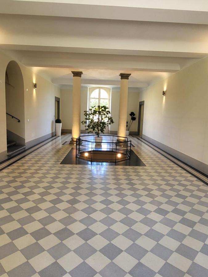 La Villa Apartments - Convenient For Sardinia And Corsica - 4 Beds - Private Parking Included With Camera Livorno Exterior foto